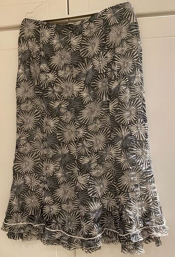 Ladies 2 Piece Suit - Jacket & Skirt