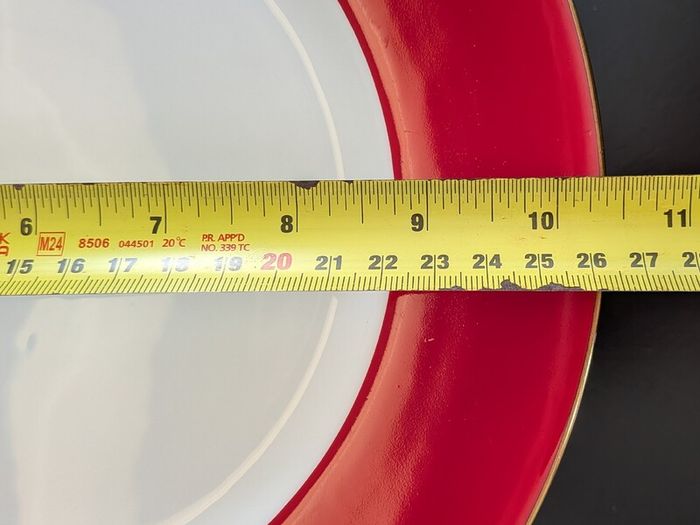 Crate and Barrel 6x Halo Red Dinner Plates 26cm Gold Trim