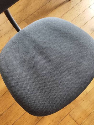 BLECKBERGET Swivel chair in dark grey