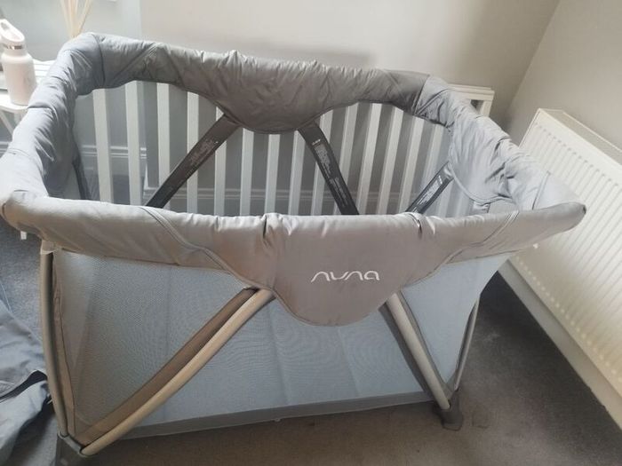 travel cot