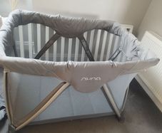 travel cot