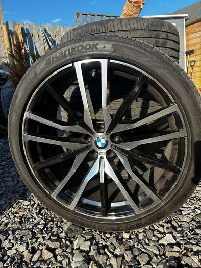 22" BMW M-Style 742M Style Wheels & Hankook Tires