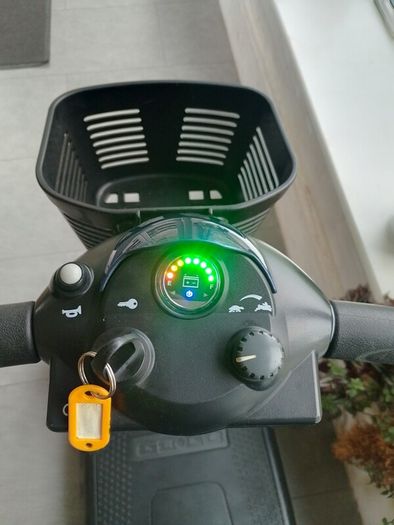 Pride Go-Go Elite Traveller 4-Wheel Mobility Scooter 2022 New Batteries