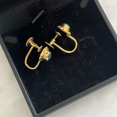 10ct gold earrings