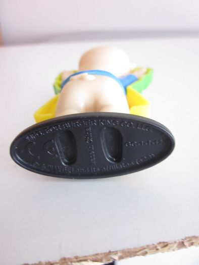 2023 Burger King Jr Meal Toy Warner Brothers 100 Anniversary Porky Pig Robin DC