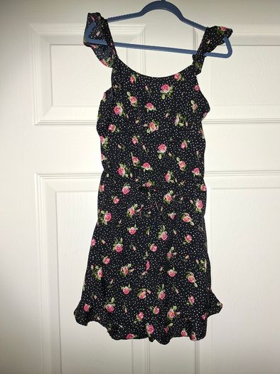 Bundle of girls playsuits, size 9-10 yo