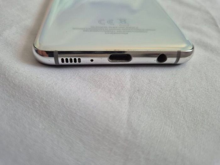 Samsung S10e