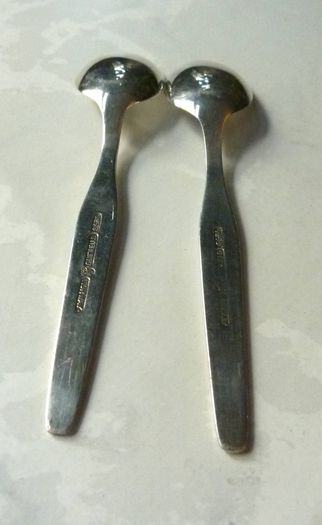 Pair Vintage Norwegian Hallmarked Sterling Silver 925 White Enamel Coffee Spoons. Excellent Condition.