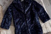 Gorgeous MANGO Size Xs-S faux fur coat in a deep navy shade with a super plush, textured finish.