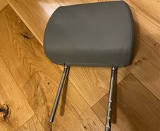 VW T5 Headrest