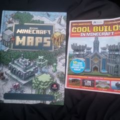 Minecraft: Maps : An Explorer's Guide to Minecraft by Mojang AB and The Official Minecraft Team and Cool builds in Minecraft.
