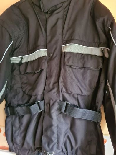 Mens motorbike waterproof Cordura jacket coat with shoulder and elbow pads armour Size medium black heavy biker motorcycle