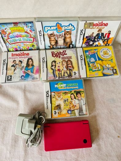 Pink Nintendo DSi