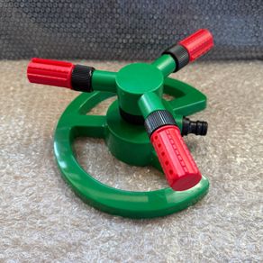 Garden Lawn Sprinkler (3-Arm Rotary)