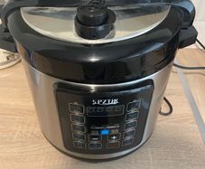 pressure cooker