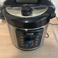 pressure cooker