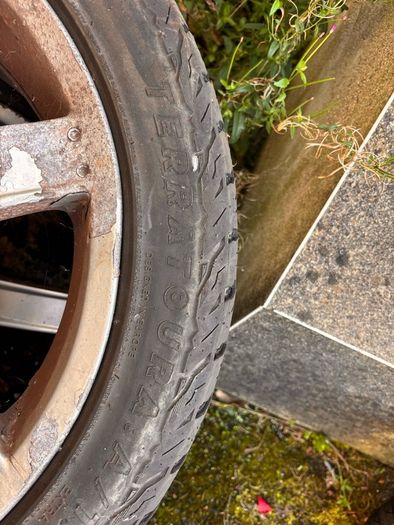 landcruiser tyre