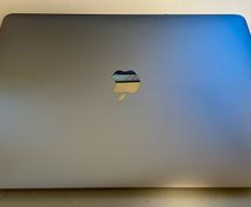MacBook Pro 13inch 2019 1.4GHz i5 8GB RAM 128GB SSD Works Perfectly plus 100 Watts Power supply