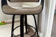 2 Bar Stools