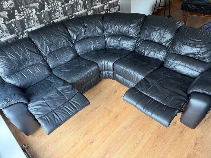 Leather corner sofa