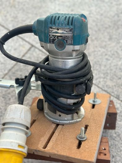 Makita router