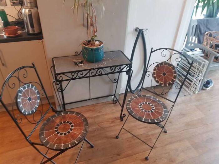 bistro set