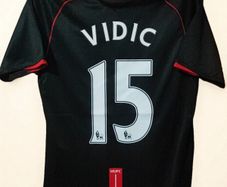 Man Utd ( Retro / Vidic 15 ) Jersey, Size : Large
