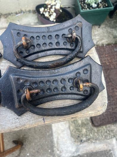 6 cast iron handles