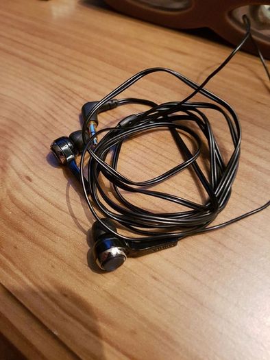 Philips earphones