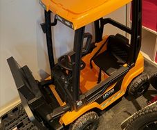 Ride on JCB forklift