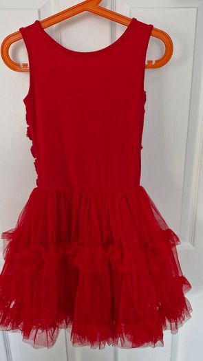 Bundle of 7 dresses, age 5-6.