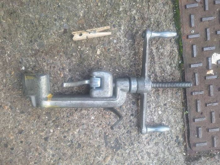 banding tool