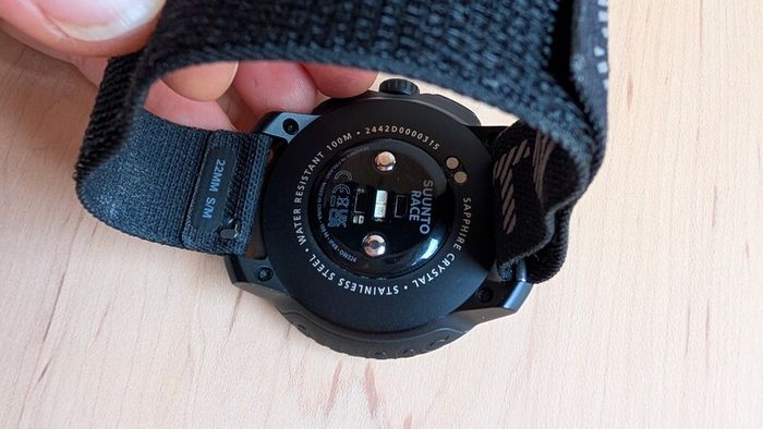 Suunto Race
