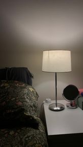 Table lamp