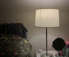 Table lamp