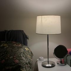 Table lamp