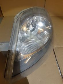Renault Trafic 01-06 Valeo NS Passenger Side Headlight 7700311373