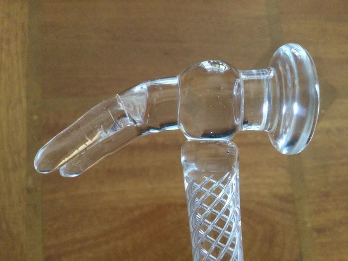 Glass Clawhammer.