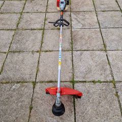 Mower land grass trimmer.