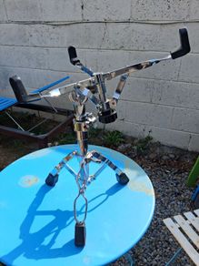 Snare stand