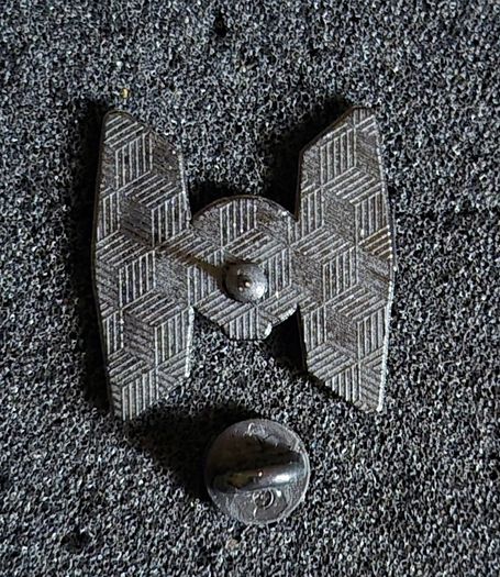 Star wars , pin back badges.
