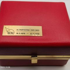 Vintage Glashutte - Special Edition - full set with: watch, original box, pin, and plague