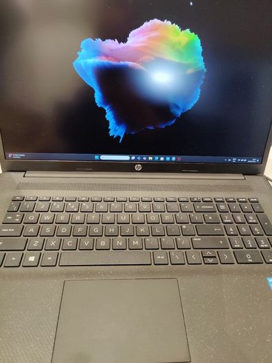 Big Screen Fast HP Laptop Intel 11th/12GB/256GB SSD/W11