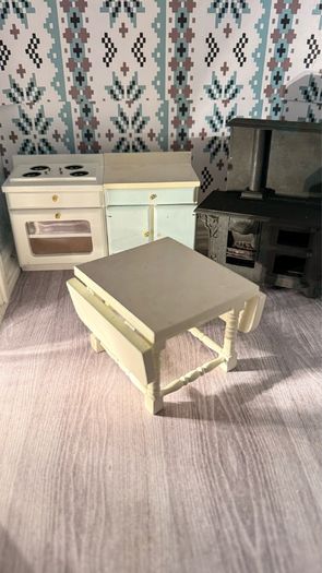 Dolls House Furniture kitchen
