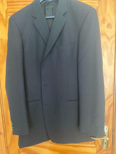 Hugo Boss black wool sports jacket 46L
