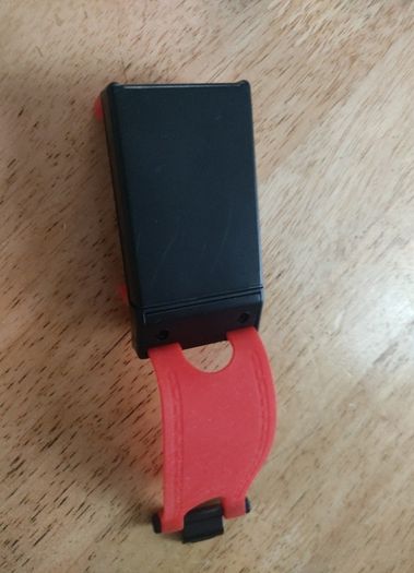 phone holder - holding phone to steering wheel of car