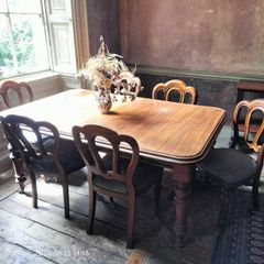 Victorian mahogany Dining Table