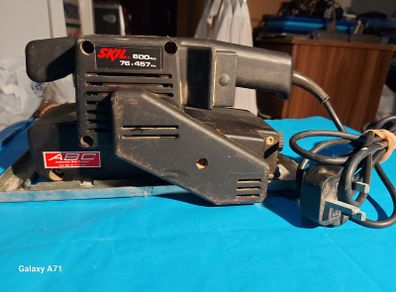 SKIL 600W Sander, 76 X 457mm, ABC Automatic Belt Control, in very good condition