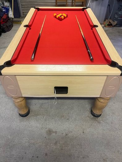 Pool table