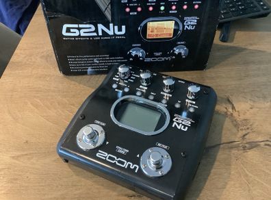 Zoom G2Nu digital multi-effects guitar processor pedal